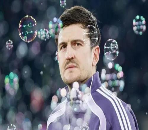 名記：多位消息人士相信馬奎爾至少會再在曼聯(lián)效力一個賽季