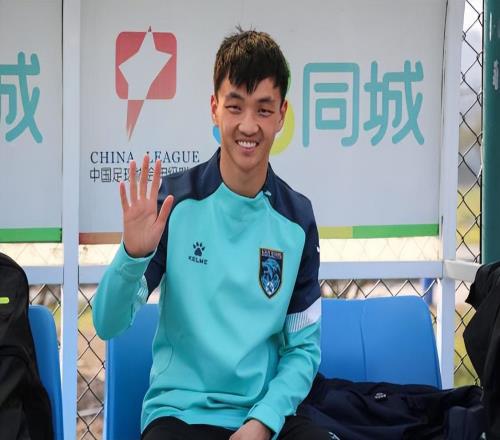 意外！津門虎未來壓哨引援可以考慮買提江曾是俱樂部功勛隊長