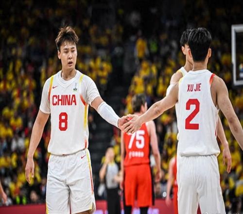 男籃對(duì)日14人名單！曾凡博出局，杜鋒兩弟子留用，深圳雙子星上位