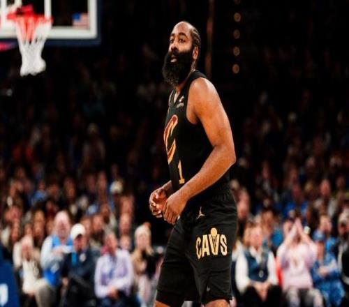 哈登20+9加盟首?。◎T士無緣23分逆轉遭雷霆終結7連勝米切爾20+7