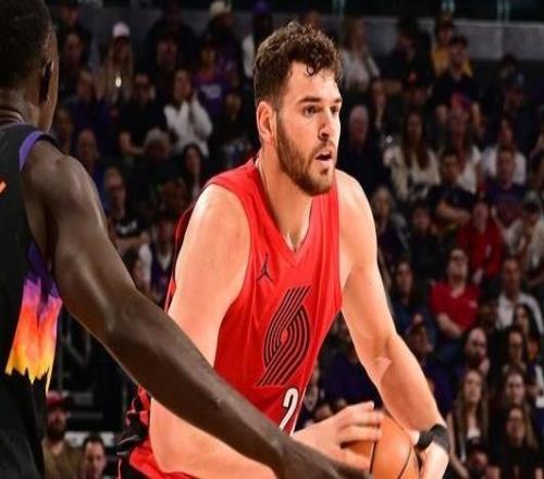 克林根23+13+4帽格蘭特23分開拓者客場輕取太陽