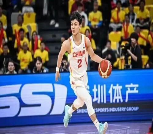 中國男籃公布世預(yù)賽最終名單徐杰、徐昕、曾凡博等球員落選