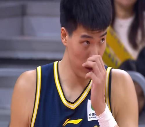 終于來了！男籃世預賽14人大名單正式出爐，廣東隊成最大贏家！