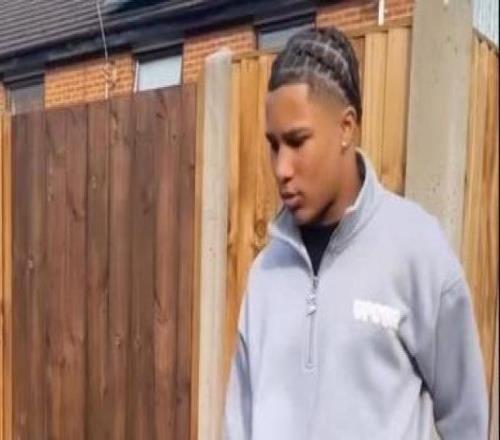 世體：16歲小將塔瓦雷斯即將與巴薩簽約，他將先效力于梯隊