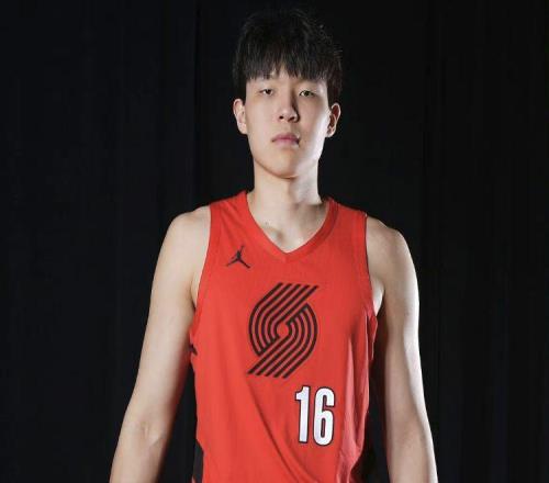 楊瀚森砍11+12+3+2！率隊5分惜敗，開拓者2號單干不傳，26投25分