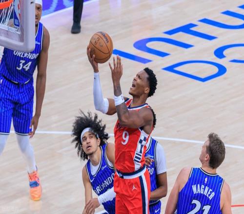 魔術逆轉快船！倫納德空砍37+8，馬瑟林丟絕殺！7換1交易賺大了