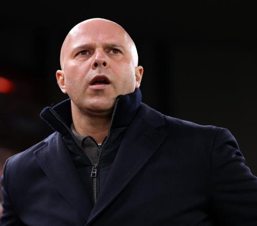 半場射門數(shù)2比12，利物浦創(chuàng)最差紀錄，球迷：中場就該解雇斯洛特