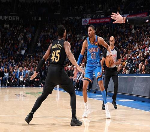 整體表現(xiàn)略顯平庸，雷霆替補(bǔ)鋒線再這樣下去可能就要被送走了