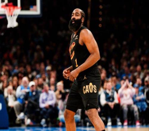 NBA最新排名出爐！一隊(duì)甩開(kāi)騎士，湖人漁翁得利，火箭也坐收大禮