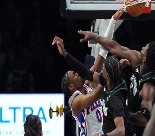 愛德華茲：馬克西是我最喜歡的球員之一但他的隔扣讓我非常不爽