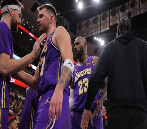 NBA排名大變臉：聯(lián)盟第1易主，湖人坐5望3，騎士掉到東部第4