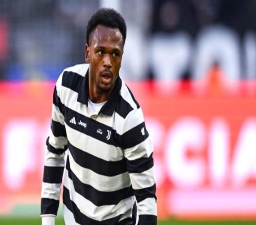 斯基拉：只要最終排名意甲前十，尤文就必須4400萬買斷奧蓬達