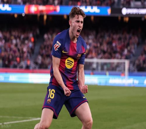 西甲最新積分戰(zhàn)報(bào)皇馬只開心一周！巴薩大勝止頹勢重回榜首