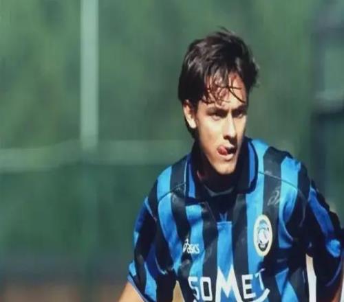 24場(chǎng)1球！引皇馬、拜仁、尤文、米蘭豪門競(jìng)逐！18歲小孩憑什么