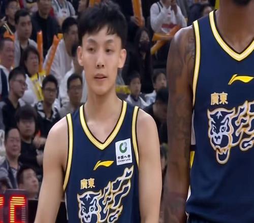 裁掉徐杰+龐崢麟+徐昕！中國(guó)男籃世亞預(yù)14人名單曝光，郭士強(qiáng)穩(wěn)了