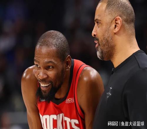 火箭贏球仍存頑疾，杜蘭特創(chuàng)紀(jì)錄！史密斯該夸，湖人放棄一人正確