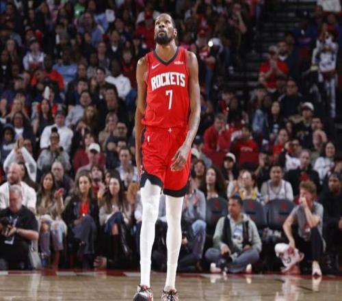 大勝！杜蘭特18+12創(chuàng)新高，馬卡29+3探花爆發(fā)，申京16+9首發(fā)最低