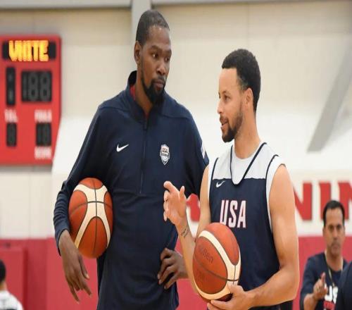 杜蘭特愿出戰(zhàn)28年奧運(yùn)！暗示希望庫(kù)里一起加入美媒預(yù)測(cè)12人名單