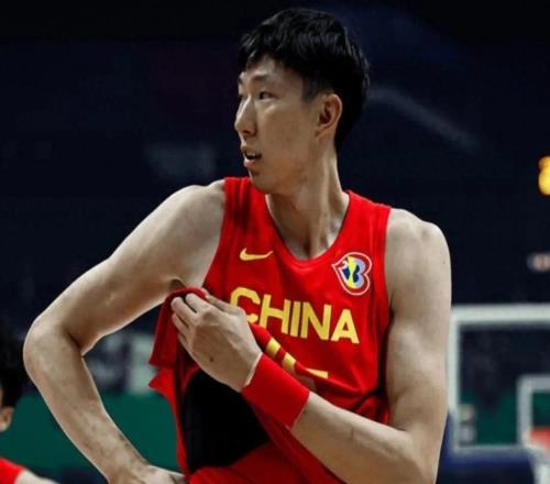 因傷無緣世預賽周琦可能已經打完國家隊最后一場比賽了