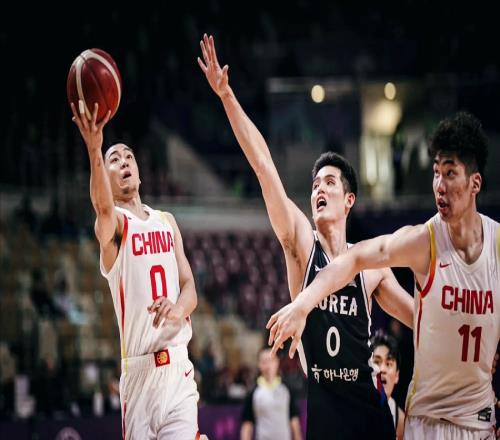 國產(chǎn)貝弗利！中國男籃的1號鐵閘：卻長期被“2大標(biāo)簽”飽受襲擾