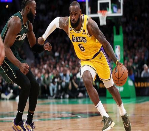 杰倫布朗講述詹姆斯在他新秀賽季首次首發(fā)時，對他說的話