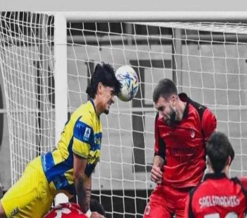 萊奧丨社媒連發(fā)四條