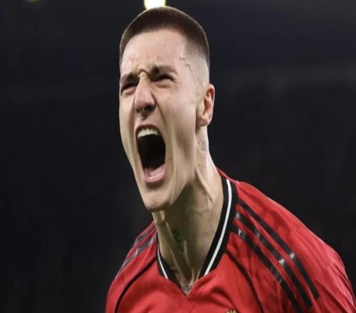 電訊報(bào)：曼聯(lián)前場(chǎng)的配合讓人想起魯尼、C羅、特維斯的時(shí)代