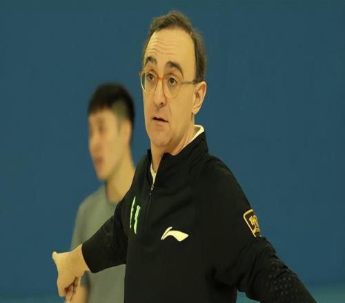 遼籃霸氣官宣洛佩斯最擅長的東西已經(jīng)在演練了,第二階段拭目以待