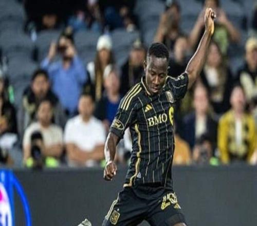 28歲“青島維尼修斯”加盟中超：曾連過4人破門驚艷全球！