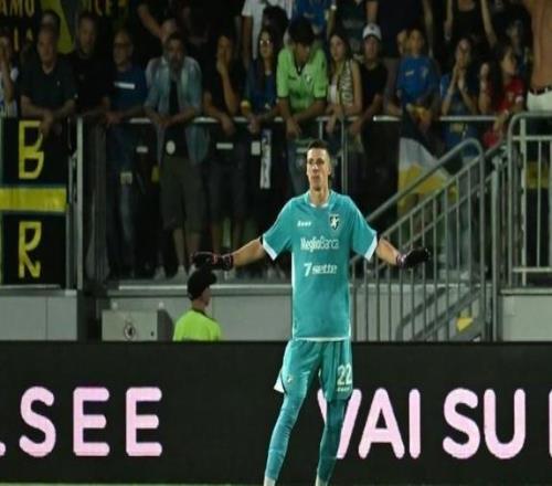 都體：尤文著眼門將位置的未來，盯上弗羅西諾內(nèi)的帕爾米薩尼