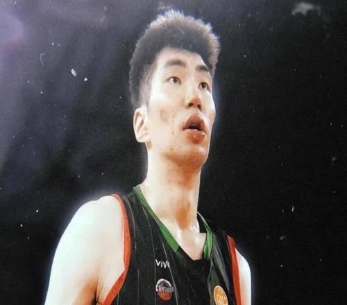 男籃戰(zhàn)日本或存3點(diǎn)隱患：鋒線偏科，后衛(wèi)缺投射，內(nèi)線出不來