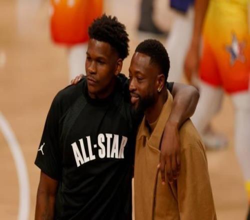 斯波：愛德華茲太像韋德了，看到他感覺自己都變年輕了