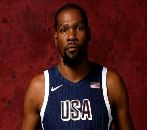 爭議聲中堅守籃球初心杜蘭特請戰(zhàn)奧運賽場高齡出征彰顯家國情懷