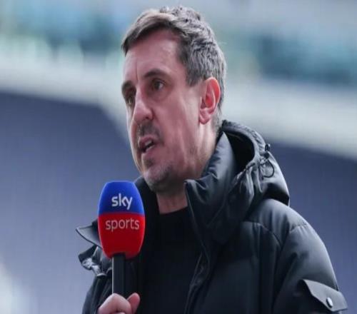 內(nèi)維爾：踢水晶宮謝什科必須首發(fā)，再不讓他首發(fā)太打擊人了