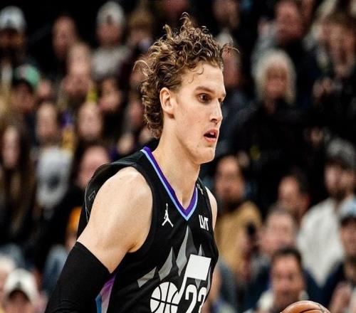 杜蘭特18+5+12獨享歷史第1，申京準三雙小賈飆31分，火箭復仇爵士