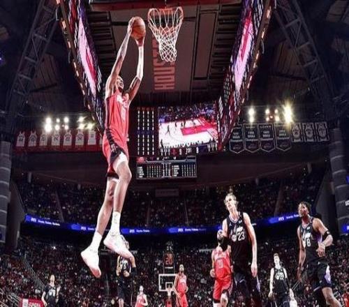 史密斯31分9板3斷3帽杜蘭特18分12助火箭輕取爵士