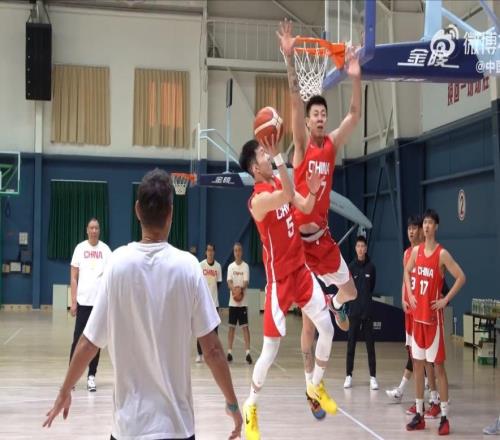 中國(guó)男籃“生死戰(zhàn)”名單公布，趙繼偉回歸，徐杰、曾凡博落選