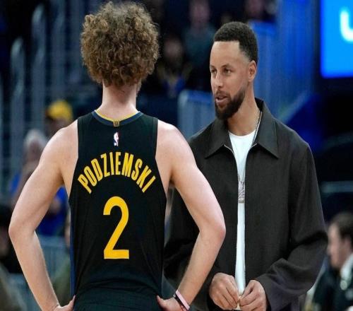 拿1億合同，從奪冠核心滑落到局外人！該退役了，你把名聲打沒了