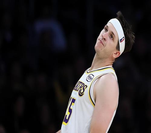 關(guān)鍵場次又掉了鏈子，湖人后場大將在硬仗中還是很難有所發(fā)揮