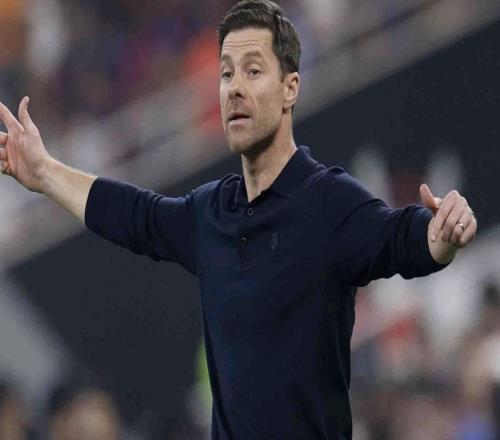 赫迪拉：阿隆索和穆帥、瓜帥、安帥一個(gè)水平，以后他會(huì)回皇馬