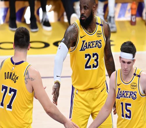 湖人VS魔術(shù)前瞻：湖人PK東部第7，詹東里三巨頭領(lǐng)銜沖擊前四