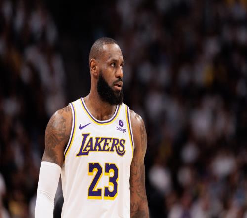 對(duì)手：我能跟詹姆斯一起打球！真的太不真實(shí)！