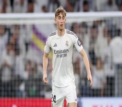 中國(guó)球迷嘲諷赫伊森：體味太大香水都遮不住皇馬隊(duì)友對(duì)手受不了