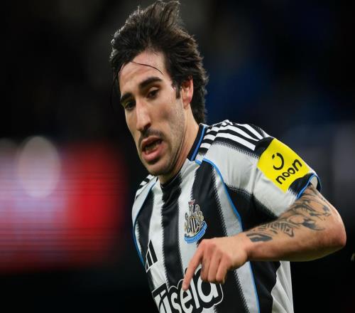 一場(chǎng)32，讓英超勁旅完成雙殺，成功晉級(jí)：殺入歐冠16強(qiáng)