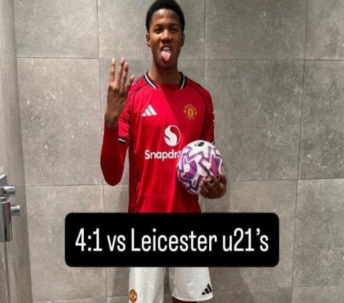 曼聯(lián)小妖獨中四元，下季欲替代齊爾克澤！卡里克之子看球險遭驅(qū)逐