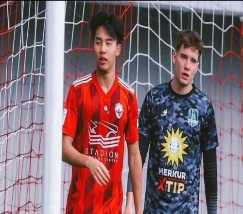 有戲！張家鳴加盟英超伯恩利U21：非中資球隊(duì)，跨級(jí)入選！