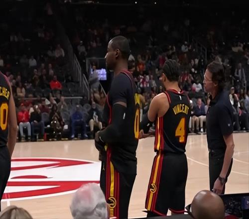 單節(jié)5中5，狂轟27分！庫明加首秀一頓亂殺，鷹記：科爾應(yīng)感到羞愧