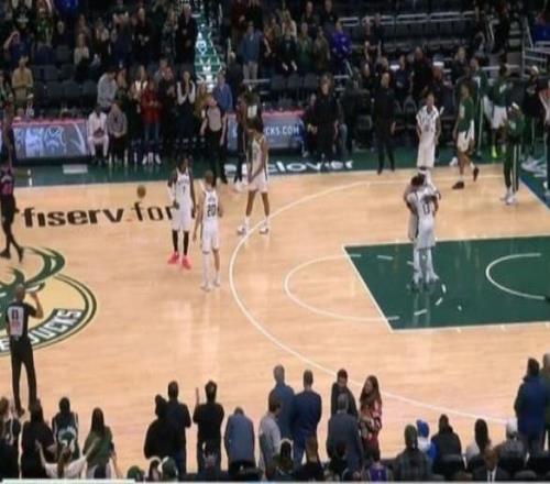 這真實(shí)嗎熱火末節(jié)連續(xù)6分半一球未進(jìn)，最終遭雄鹿逆轉(zhuǎn)