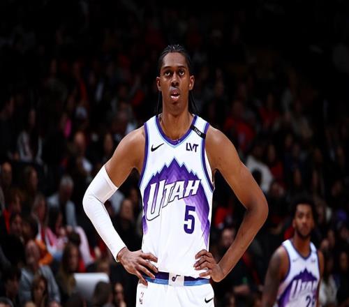 面對火箭再次打出災難級表現(xiàn)，爵士鋒線新星的能力依然沒有提升