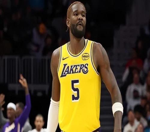 湖人惜敗魔術！詹姆斯+艾頓轟42分，東契奇絕殺甩鍋，里弗斯打鐵